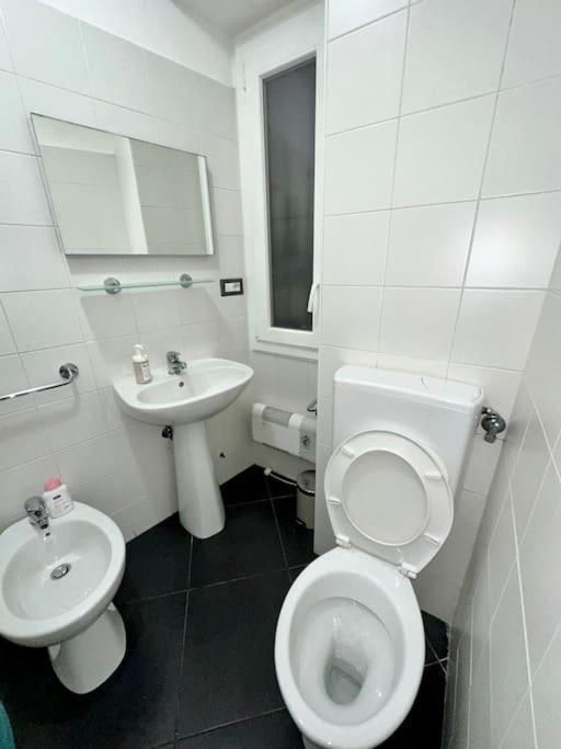 Home Sweet Appartamento Privato 010025-Lt-3625 Genova Eksteriør bilde